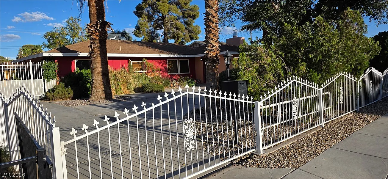 3 bed, 2.0 bath, 1528 sqft, $1,950 — Photo 1