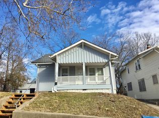 805 Park Dr S, Alton, IL