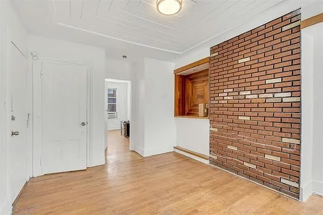 2 bed, 1.0 bath, $2,300 — Photo 4