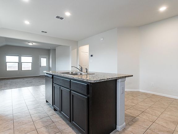 4th image of 7161 Mohegan Dr
