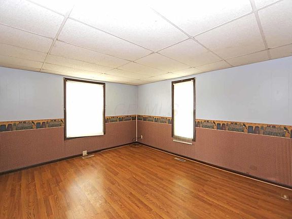 2nd image of 308 S Market St