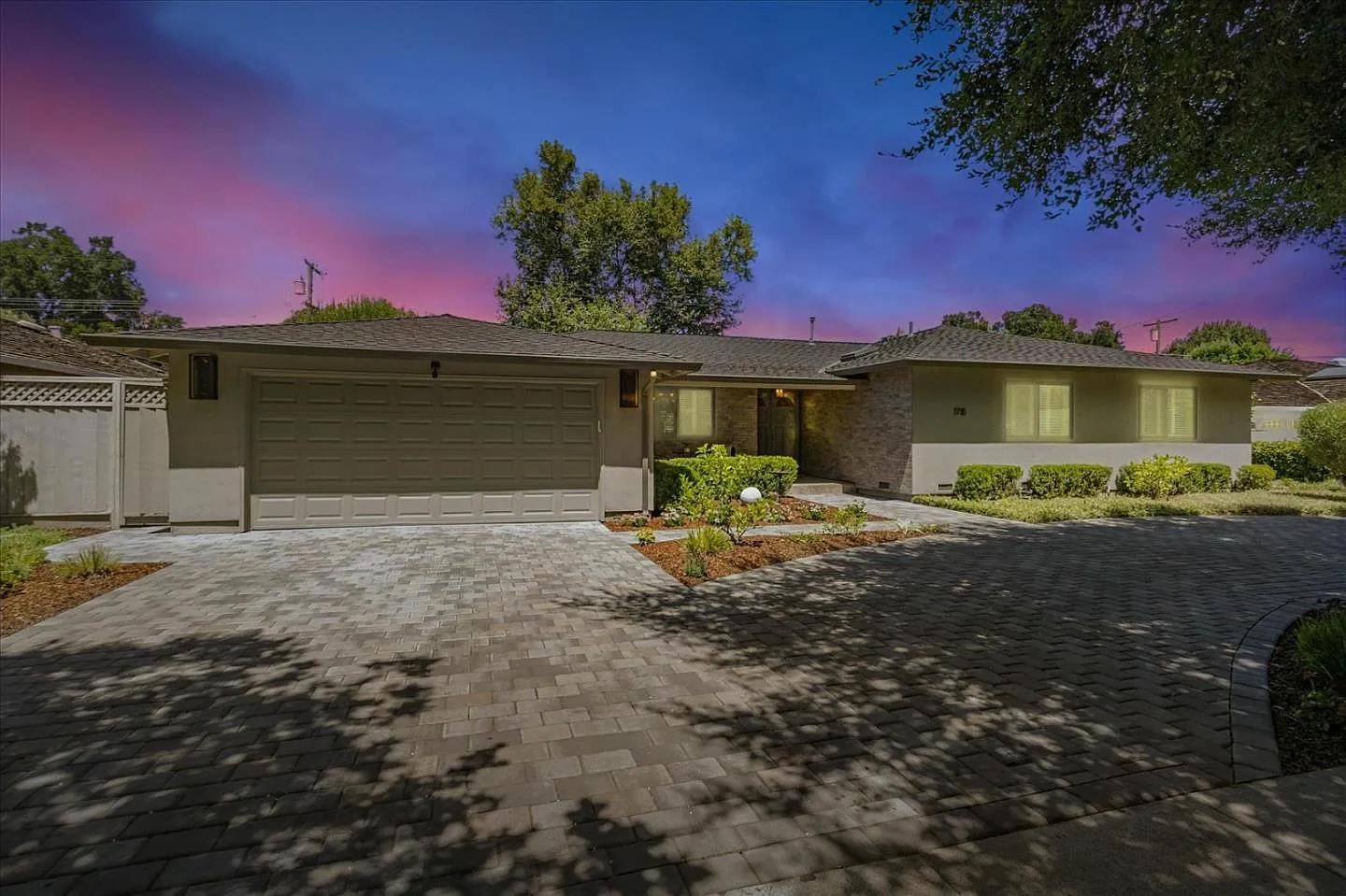 1715 Sweetbriar Dr photo 1