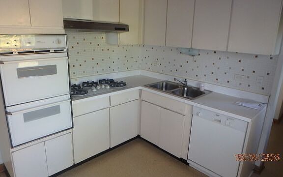 4th image of 2720 Cherrywood Ln