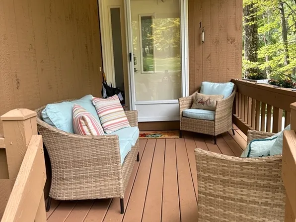 1 W Parish Ct Unit 1, Haverhill, MA 01832