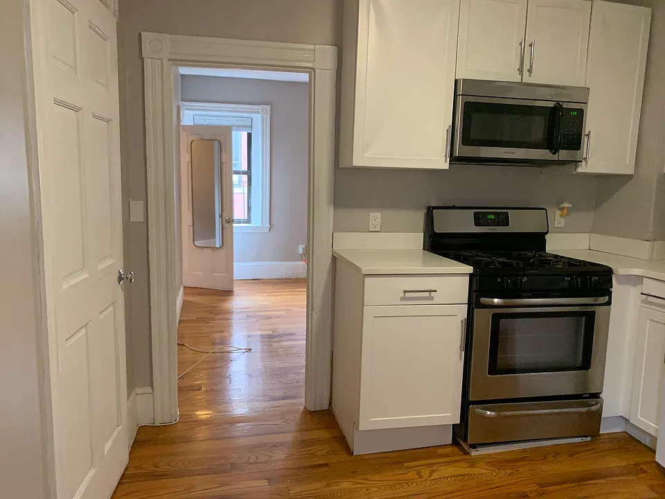 10 Wiget St #7