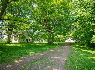 41500 Holly St NW, Braham, MN 55006