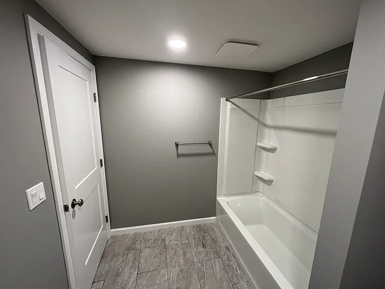 Joels Dr — Photo 12