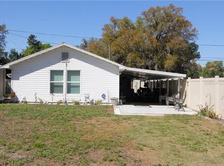 5811 19th St, Zephyrhills, FL 33542