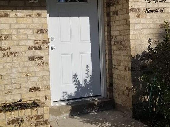 3rd image of 8200 Malibu Dr