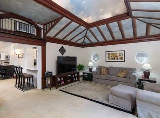 233 Market St APT 4, Rockland, MA 02370