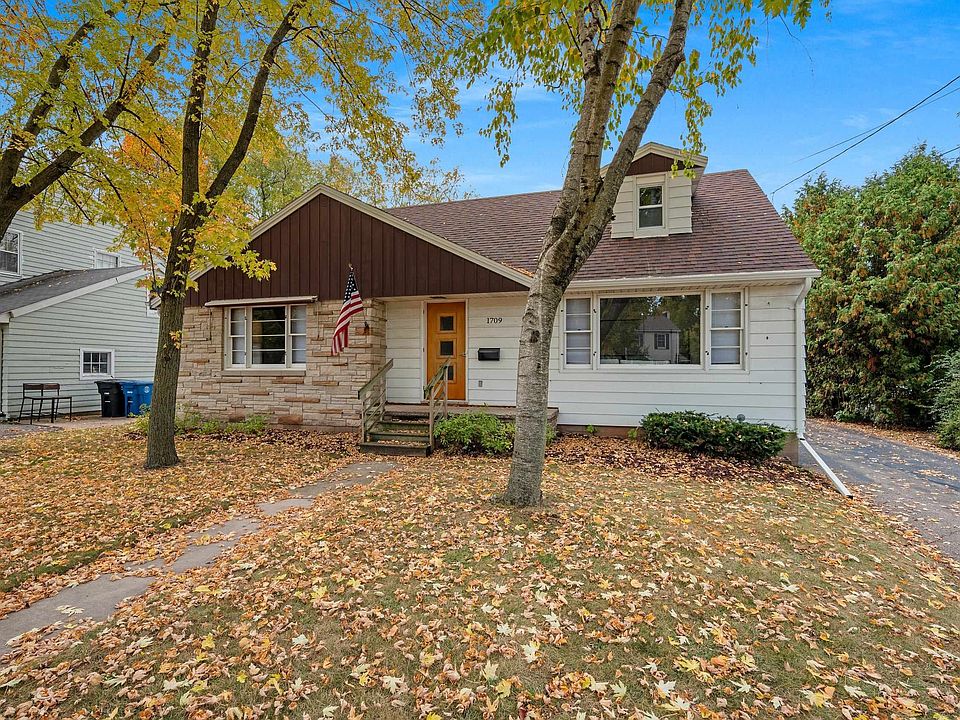 1st image of 1709 Algoma Blvd