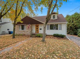 1709 Algoma Blvd, Oshkosh, WI 54901