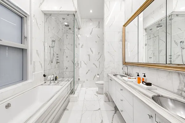 Sold by Compass | media 25