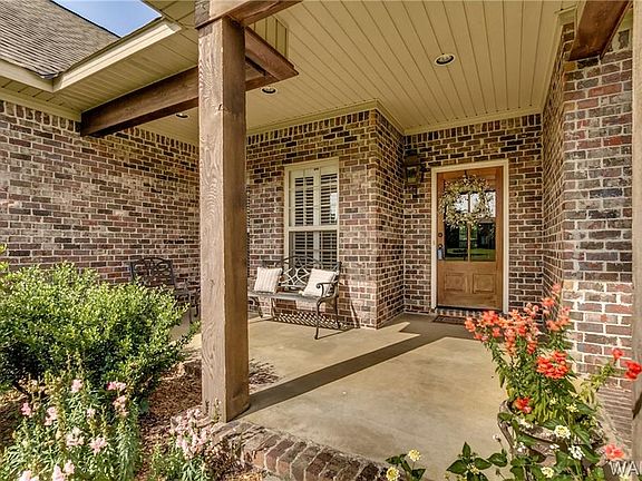 2nd image of 11923 Belle Meade Cir
