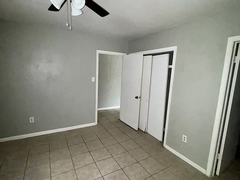 1215 Truxton St #105 — Photo 6