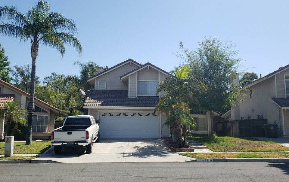 1st image of 445 Yosemite Cir