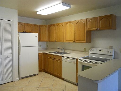 3rd image of 4513 SW 8th Ct APT 104