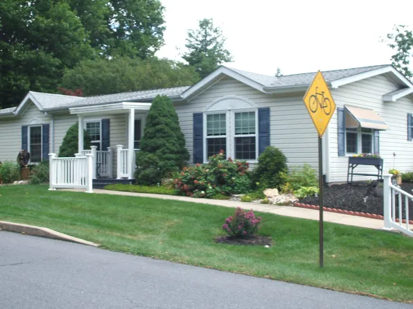20 Chestnut Ct E, Harleysville, PA 19438