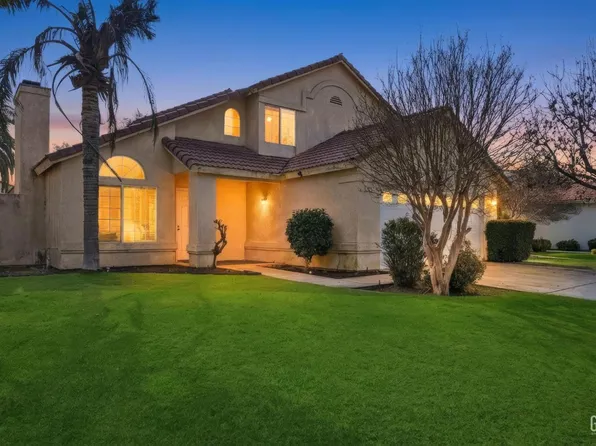 10703 Petalo Dr, Bakersfield, CA 93311