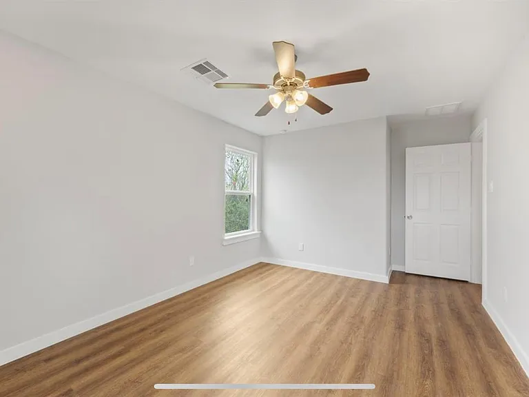 6004 Wedgefield St #B — Photo 9