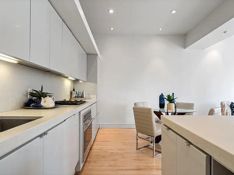 1313 Washington St #416 — Photo 3