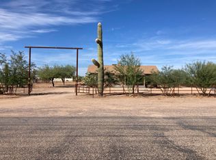 25720 W Rockaway Hills Rd, Morristown, AZ 85342