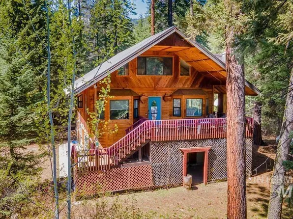 17 Stony Brook Ln, Garden Valley, ID 83622