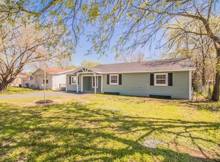 820 Ronald St, White Settlement, TX 76108