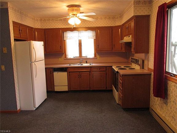2nd image of 70 Dogwood Cir