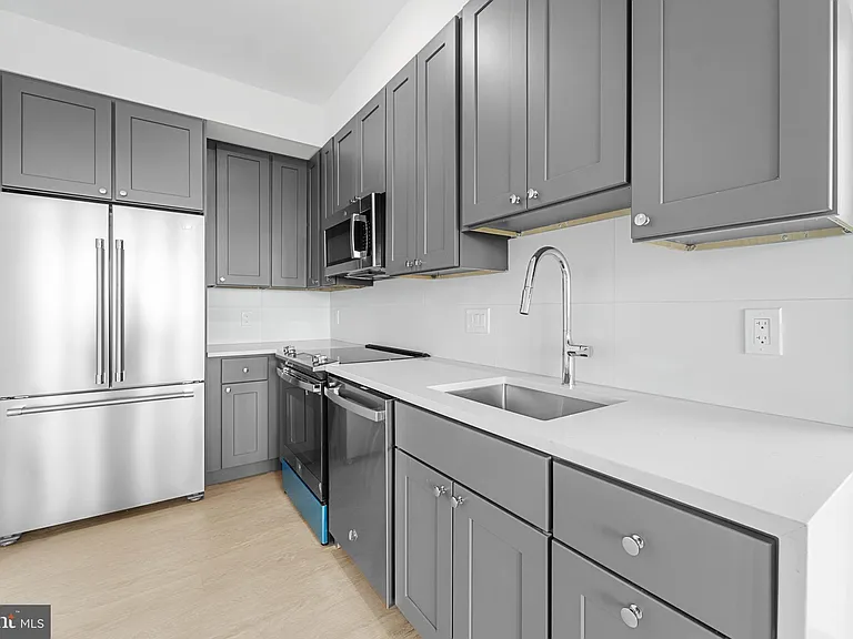 1417 Belmont St NW #P503 — Photo 4