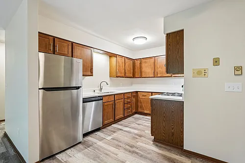 W194N16510 Eagle Dr Photo 1