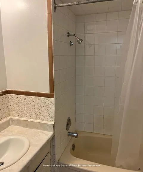 1746A Eglinton Ave W #2 — Photo 13