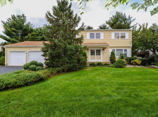 4 Gunpowder Dr, East Brunswick, NJ 08816