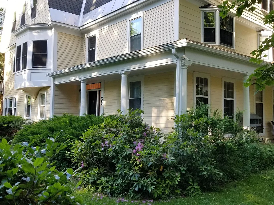 39 Ponakin Rd #4