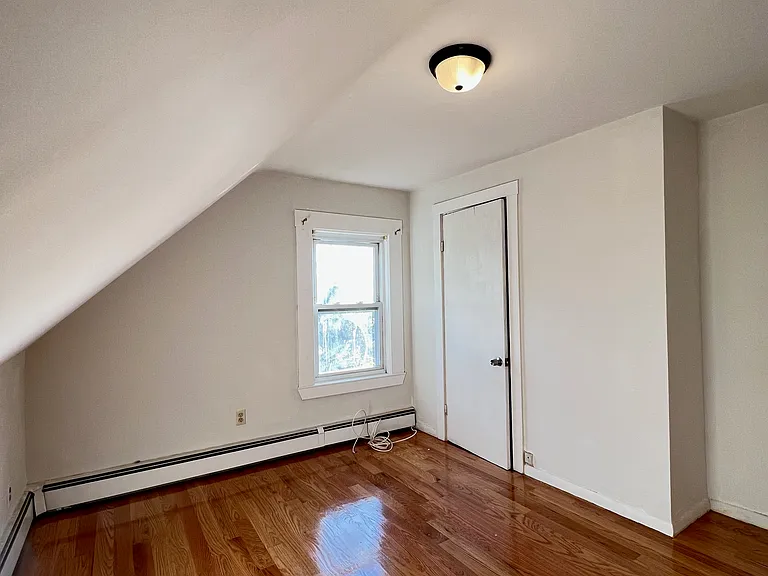 27 Barry St #2R — Photo 22