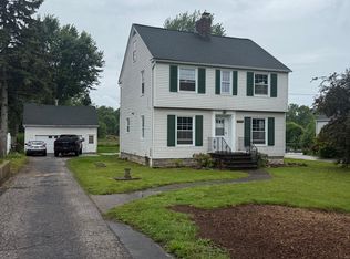 6062 Lake Ave, Elyria, OH 44035