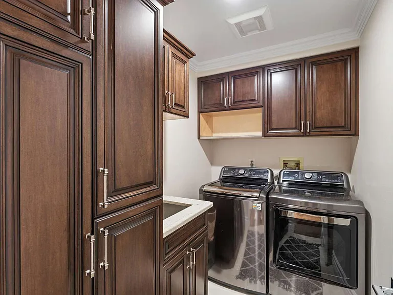 131 Concerto Dr — Photo 31
