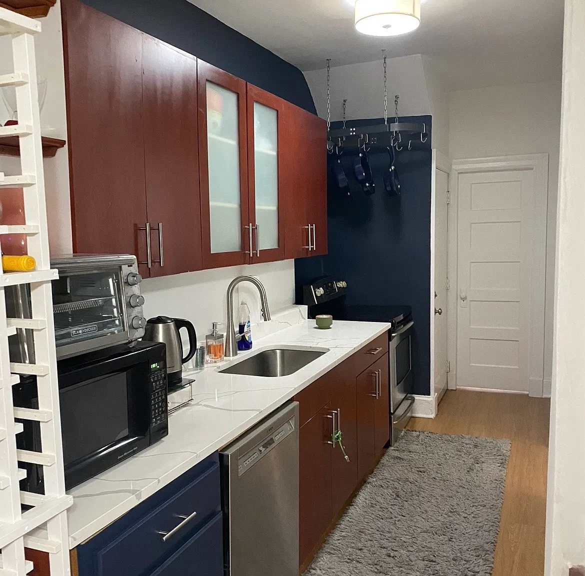 2 bed, 2192 sqft, $2,000 — Photo 2