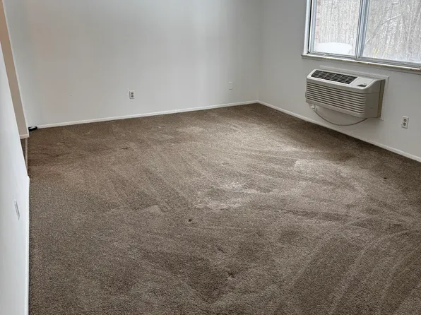 460 Wells Dr APT B, Nashville, IN 47448