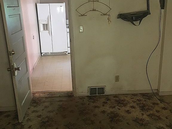 master bedroom mn level