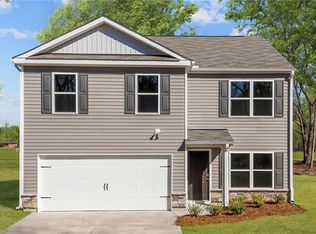 1529 String Dr, Winston Salem, NC 27107