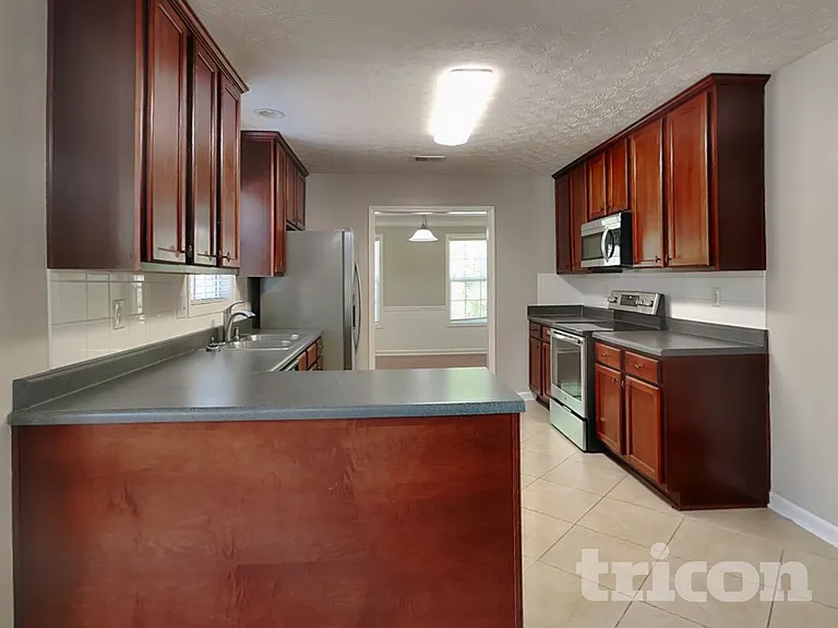 515 Plantation Creek Dr — Photo 7