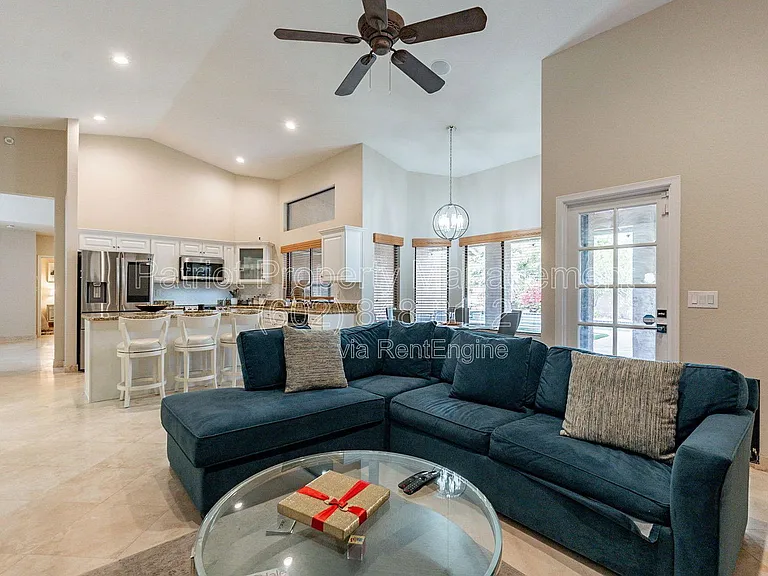 9910 E Sutton Dr — Photo 19