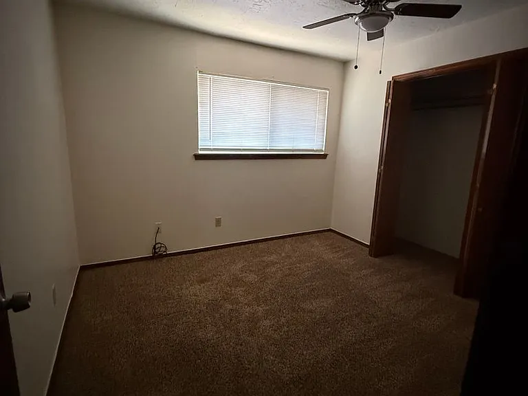 Fox Valley Apartments — Photo 86