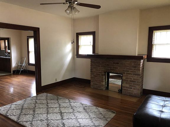 3rd image of 801 S B St