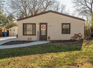 11402 Old Saint Charles Rd, Bridgeton, MO 63044