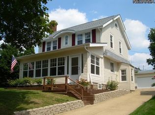 1811 Thornapple Ave, Akron, OH 44301