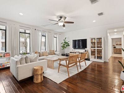 5625 Crescent Park W APT 207, Playa Vista, CA, 90094