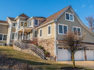 15 Sally Jean Ct, Little Falls, NJ 07424