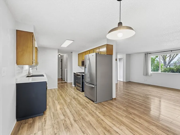 2500 Alma Dr — Photo 17